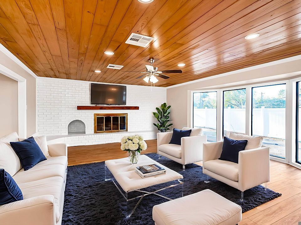 1st image of 6555 Landmor Dr