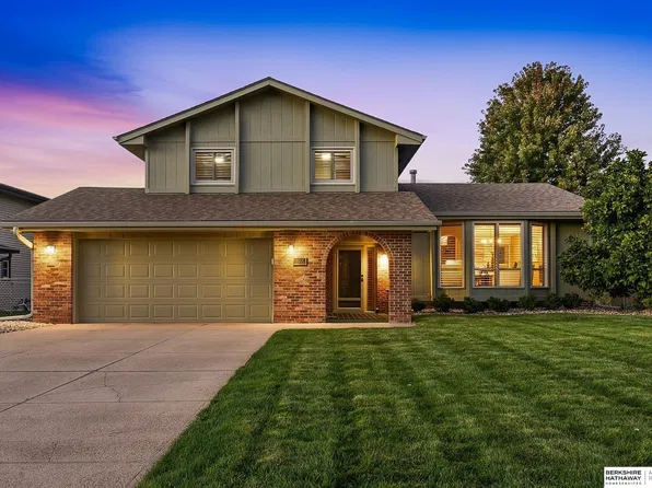 11006 Sahler St, Omaha, NE 68164