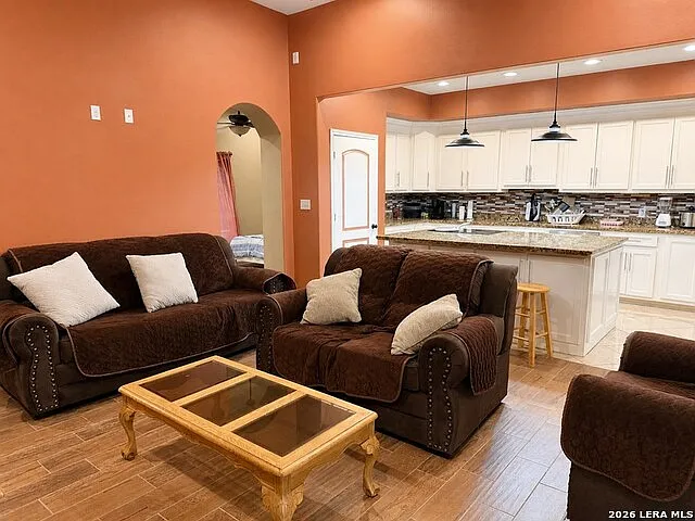 2 bed, 2.5 bath, 1591 sqft, $1,700 — Photo 4