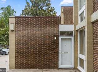 11545 Maple Ridge Rd, Reston, VA 20190