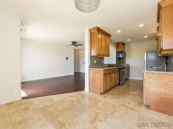 3rd image of 4111 Illinois St Unit 205