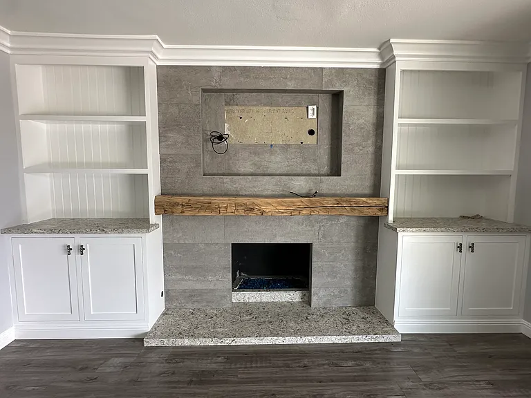 ENTERTAINMENT CENTER
