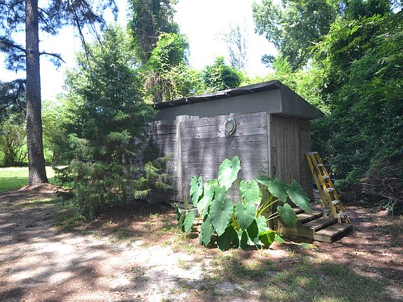 3rd image of 60 Columbia Road 432 S