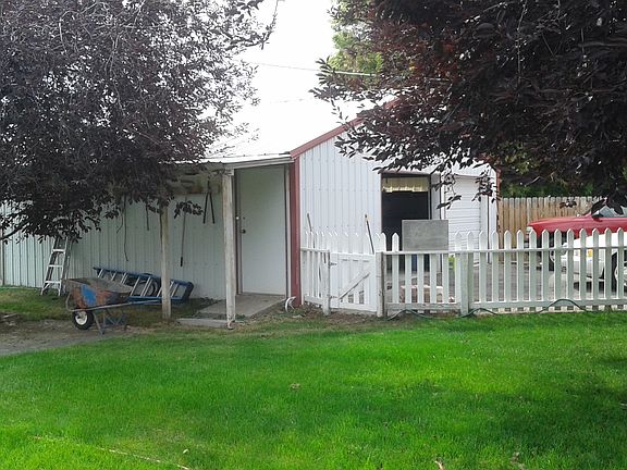 3rd image of 5128 E Denning Ave