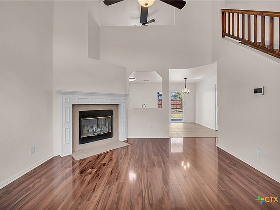 4th image of 3607 Bull Run Dr