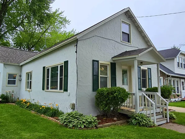 825 Harvey St, Green Bay, WI 54302