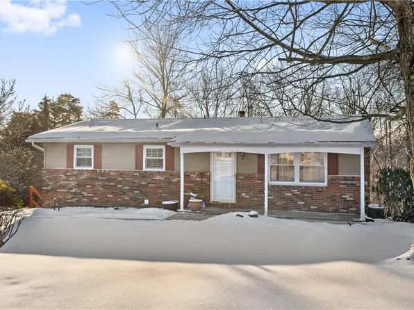 116 Ridge Ave, Beaver Falls, PA 15010