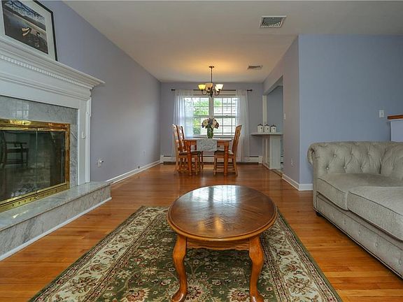 4th image of 11 N Harrison Ave