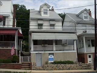 5th image of 578 Lewis St