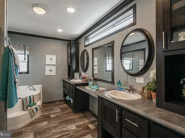 30B Debra Cir, Ephrata, PA 17522