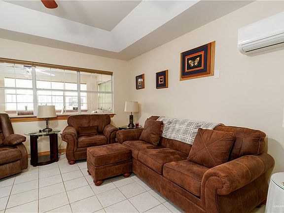 3rd image of 7510 Bunker Dr