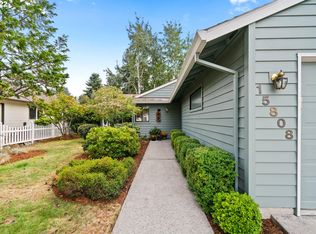 15808 NE Sacramento St, Portland, OR