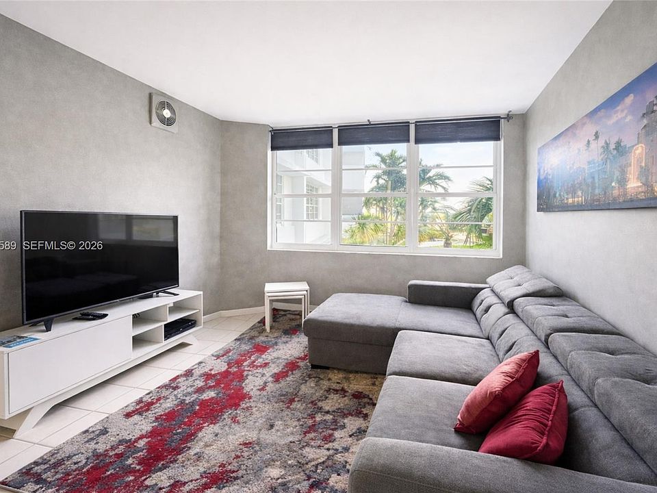 1st image of 100 Lincoln Rd #415