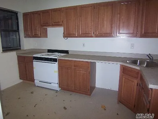 Sold by Century 21 American Homes | media 7