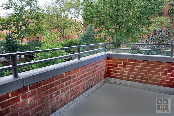 Rented by LoHo Realty | media 26