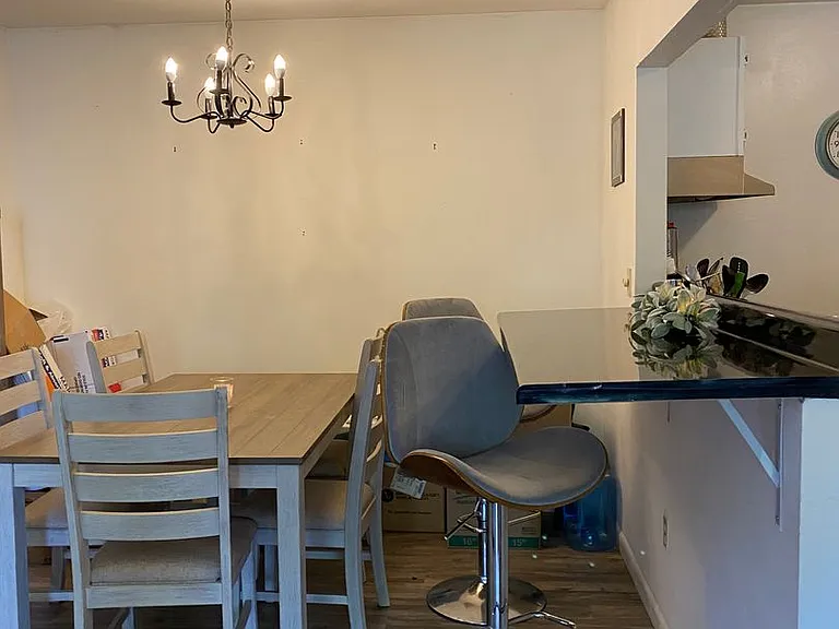 University Park Apartments near Cornell University — Photo 399