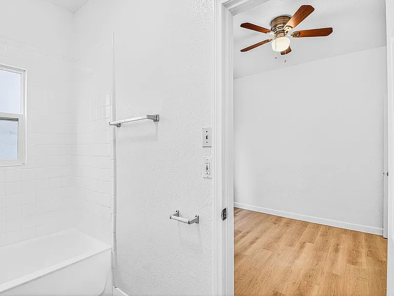 905 Cherry Ave. — Photo 19