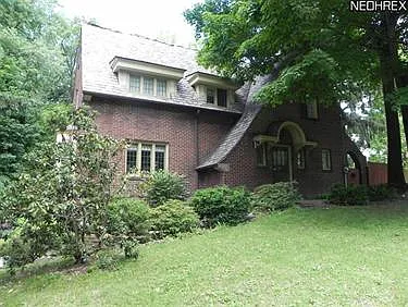 994 Canfield Rd photo 1