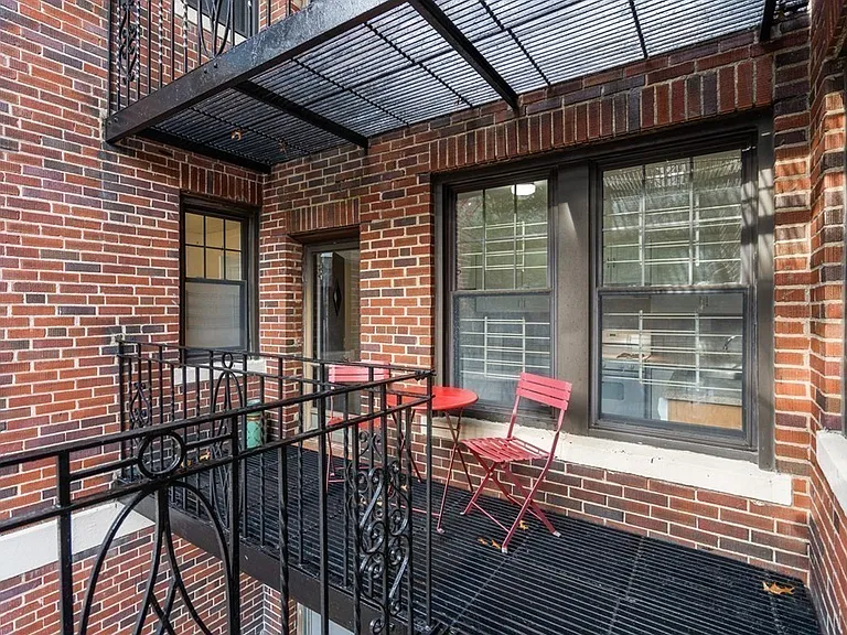 190 Chestnut Hill Ave #8 — Photo 12