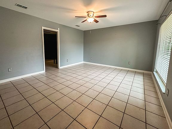 4th image of 2630 Mayfair Rd