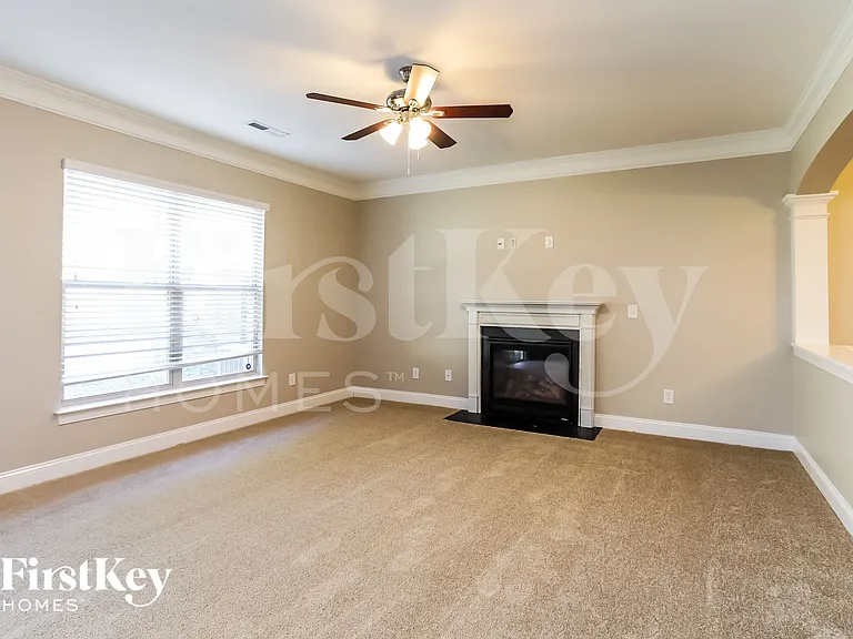 2205 Wise Owl Dr — Photo 2