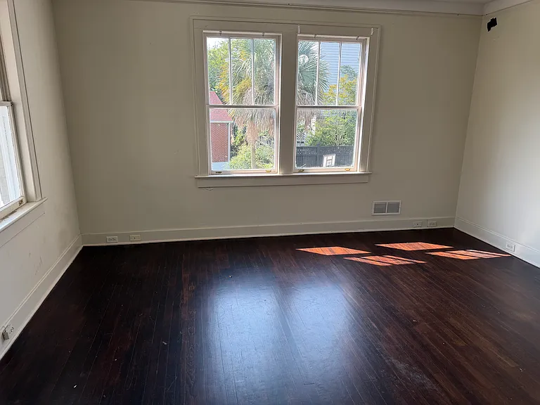 159 Alexander St #B — Photo 9