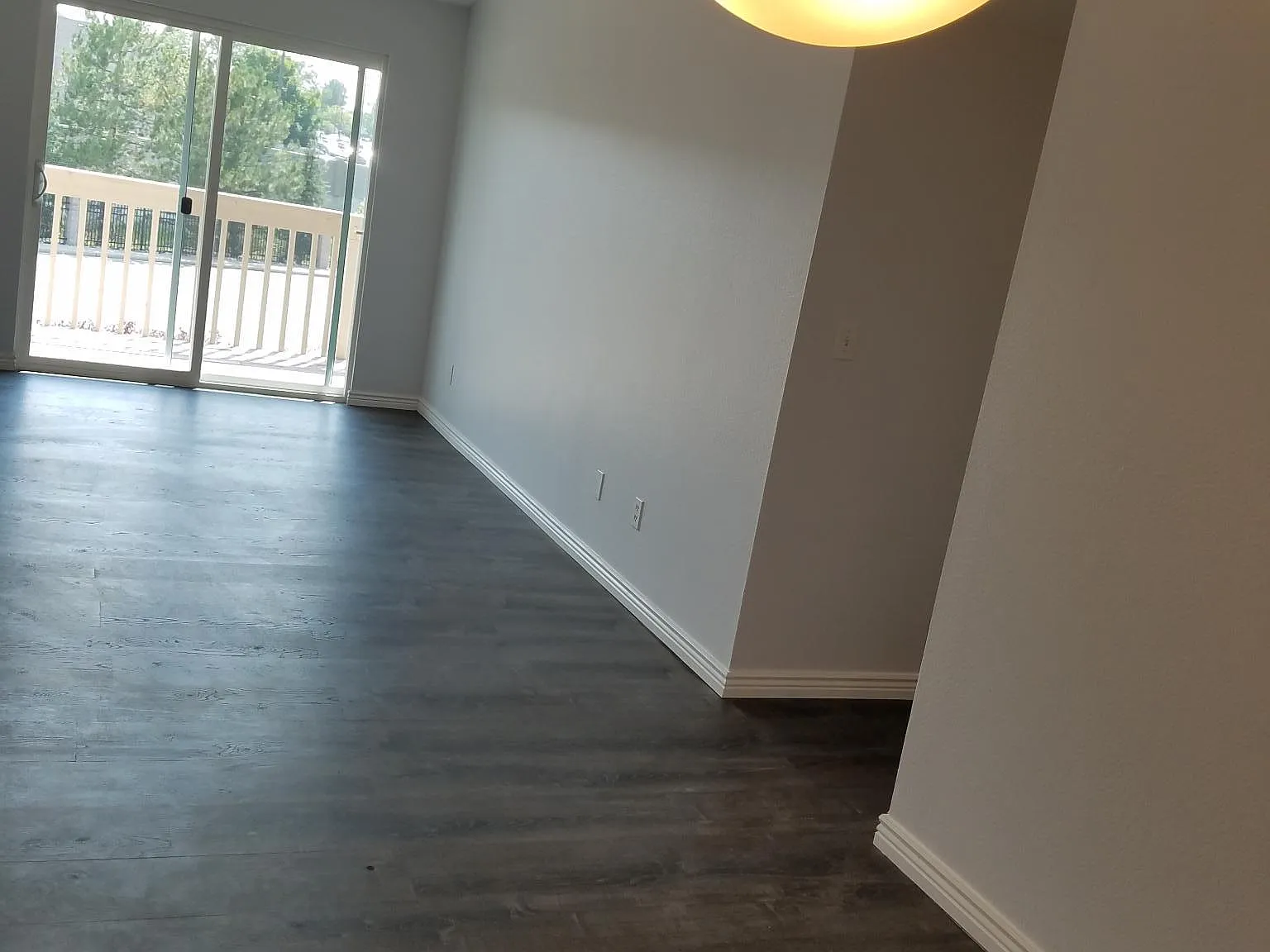 2 bed, 981 sqft, $1,900 — Photo 4