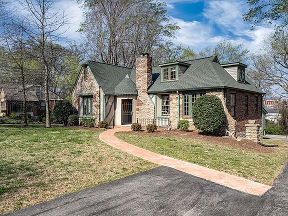 3rd image of 112 Spring Valley Rd