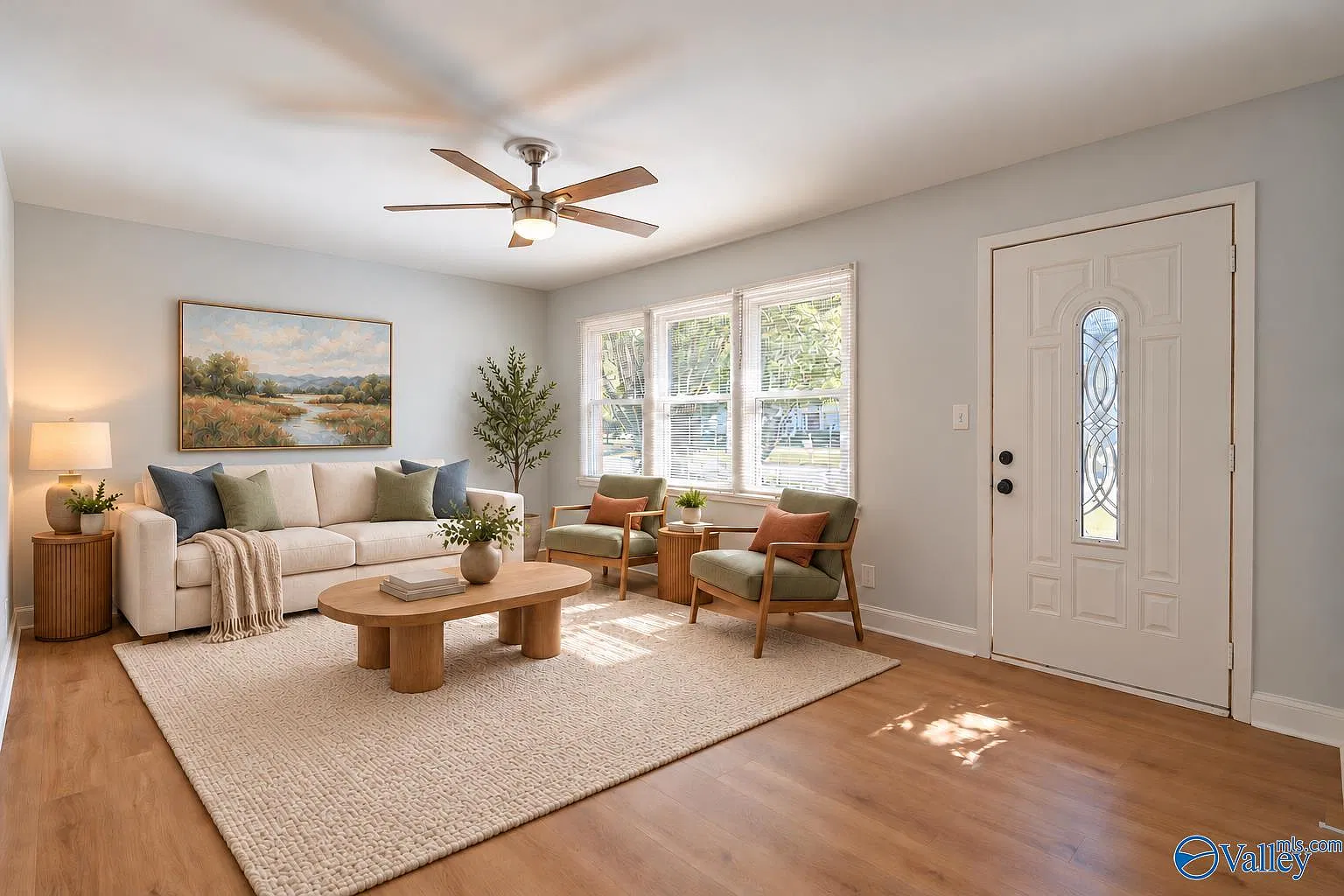 3 bed, 1.5 bath, 1133 sqft, $1,650 — Photo 1