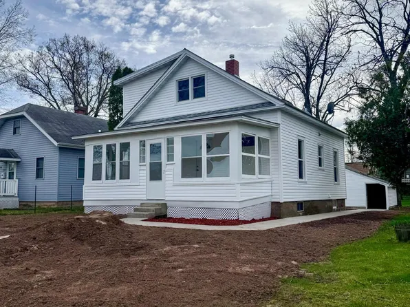 331 Clark St, Mora, MN 55051