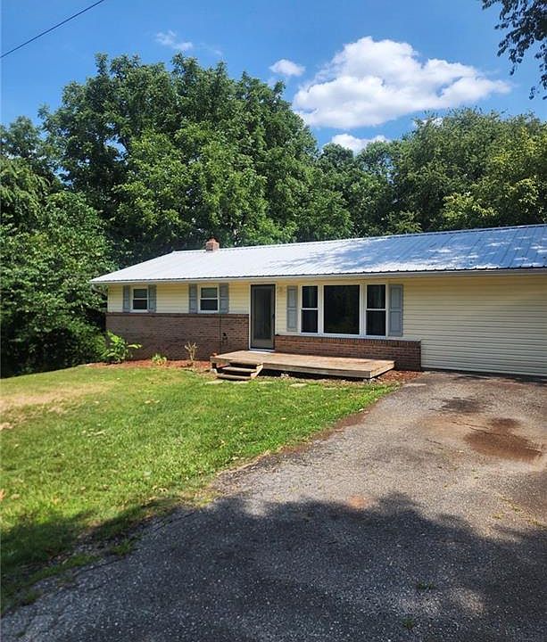 1st image of 386 Otis Brown Dr