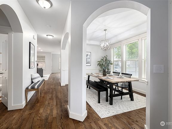 2nd image of 4515 Logan Drive NE