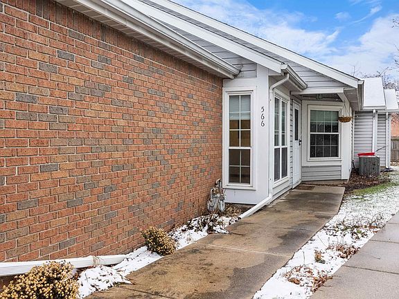 2nd image of 566 Westview Cir