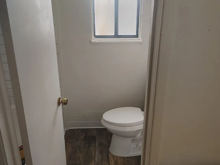 2125 North Ave #17 — Photo 2