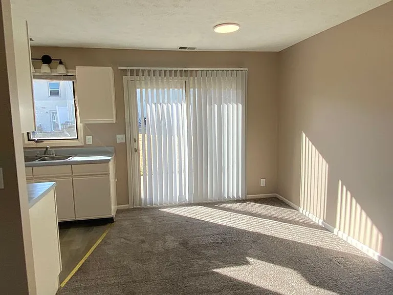 Southdale Square Apartments — Photo 76
