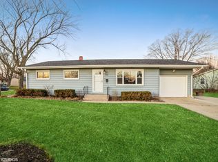 796 Watson Dr, Genoa, IL 60135