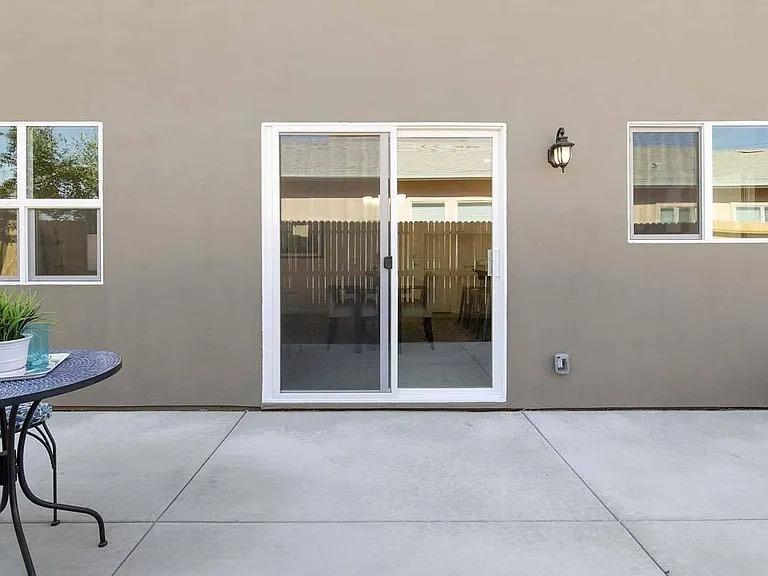 749 Ephesus Ave — Photo 6