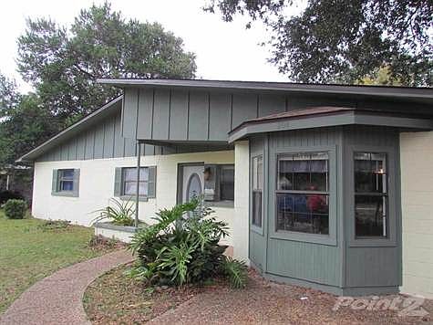 4th image of 204 N Madison Dr