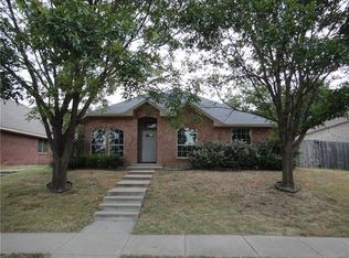 316 Homestead Dr, Lancaster, TX 75146