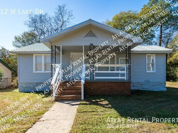 512 W Lake Dr, Bessemer, AL 35020