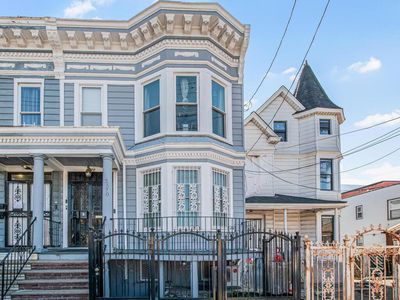 3670 Barnes Avenue, Bronx, NY, 10467