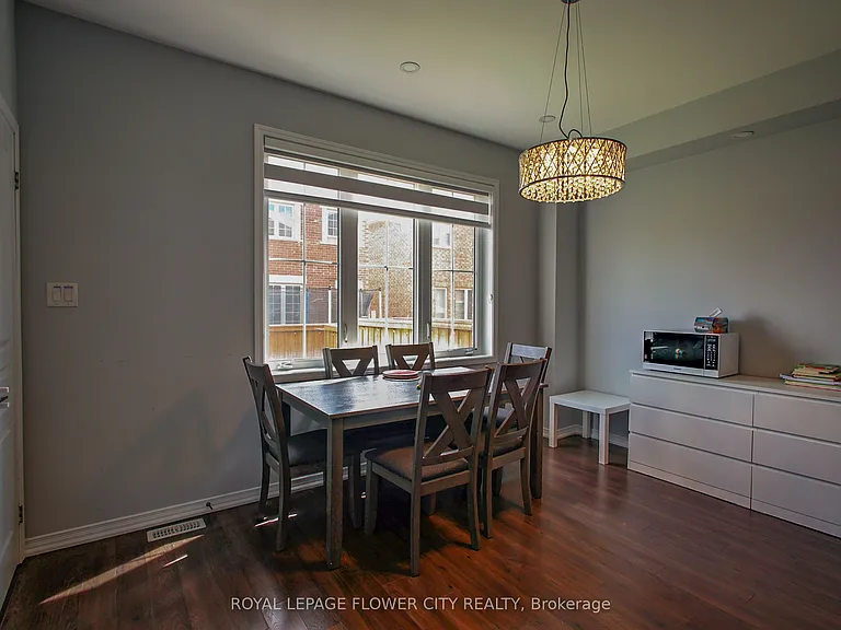 81 Baffin Cres — Photo 16