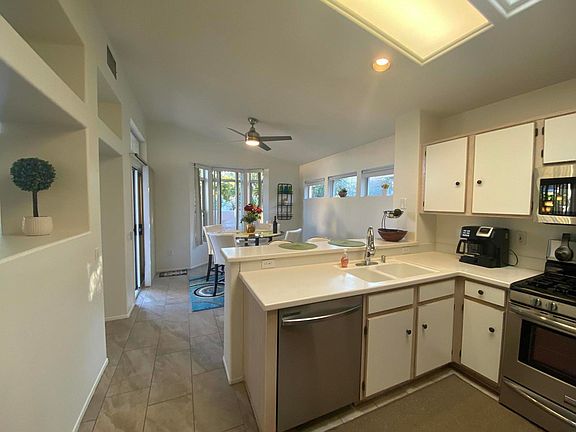 3rd image of 78281 Desert Willow Dr