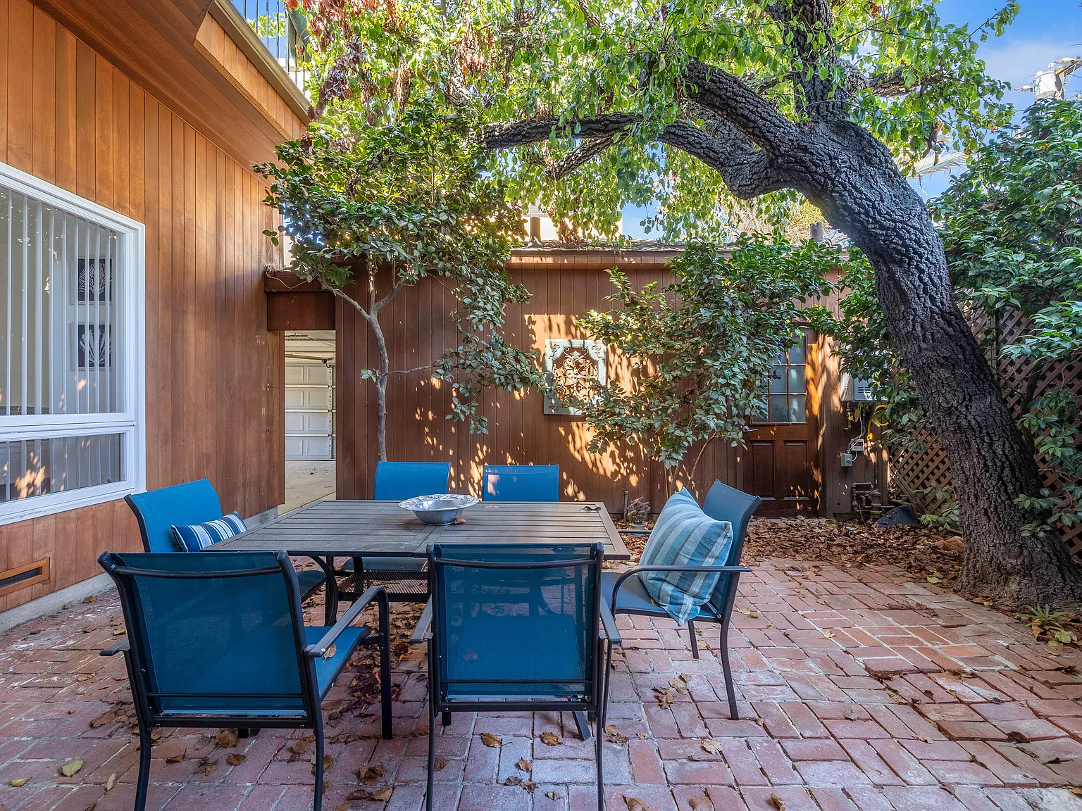 3 bed, 2249 sqft, $6,000 — Photo 3