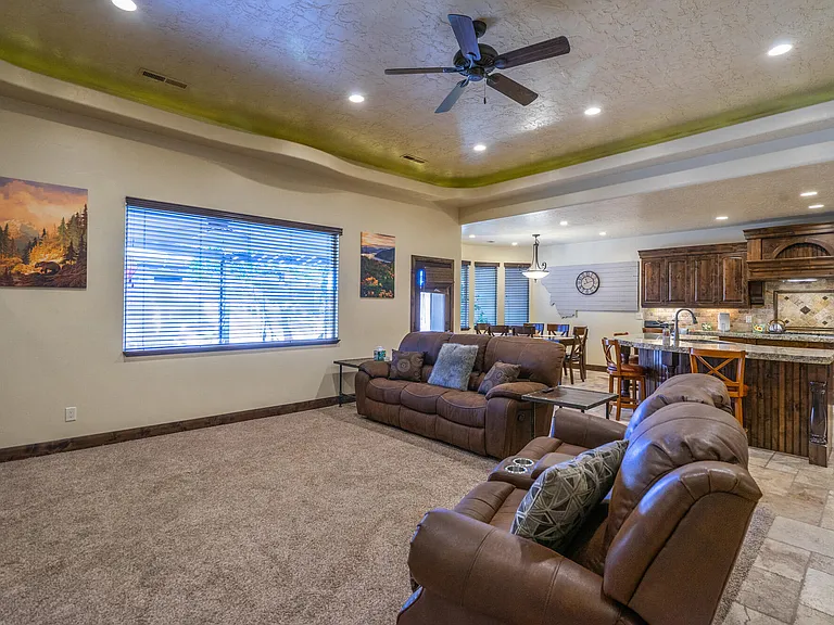 2732 S 4010 W — Photo 9