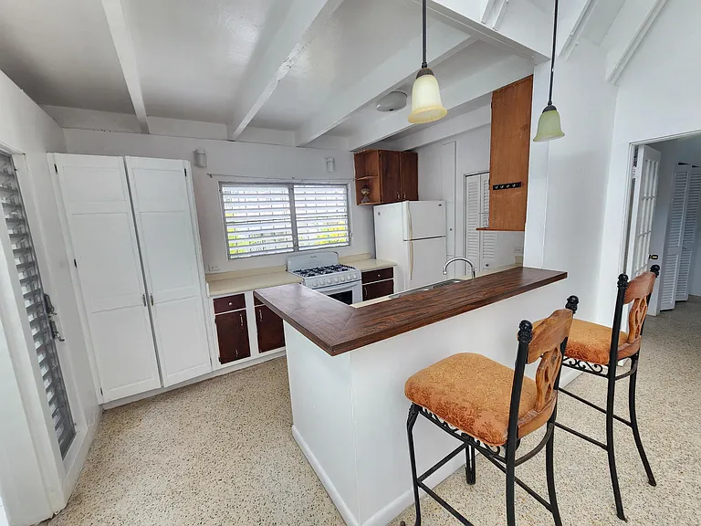 40 Ruby Byu — Photo 13