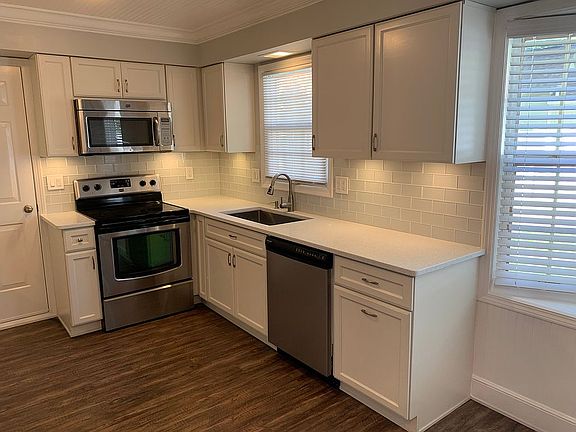 Unit 1 Kitchen