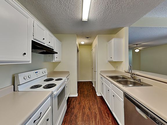 4th image of 4509 Ebbtide Ct