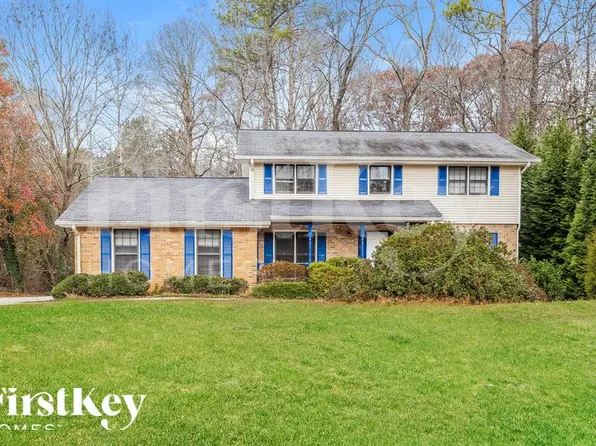 5659 Fern Creek Dr, Lilburn, GA 30047