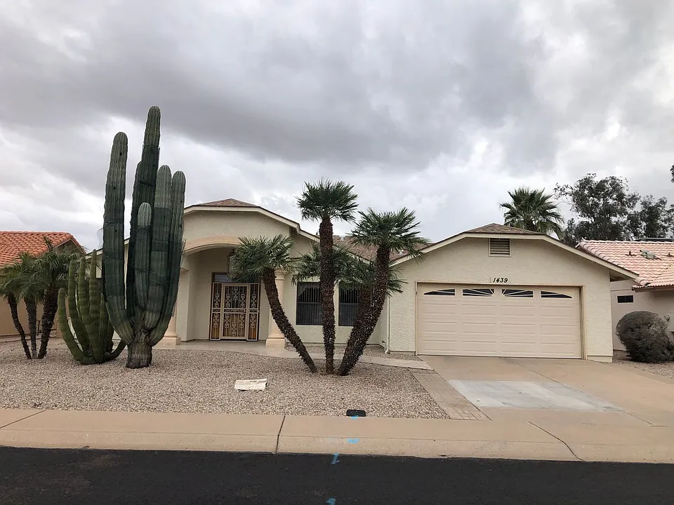 1439 Leisure World